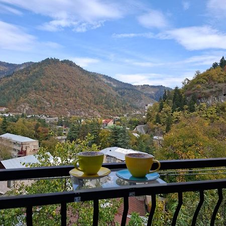 Borjomi Nest 1 Hotell Eksteriør bilde