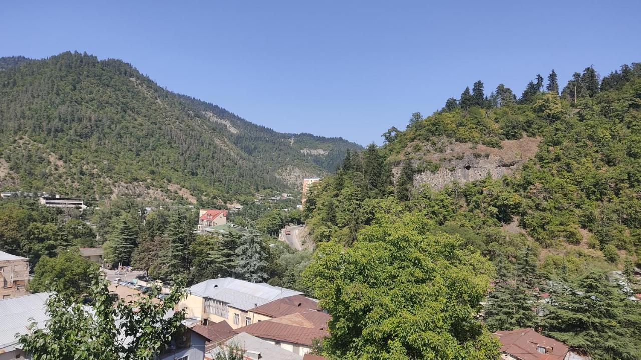 Borjomi Nest 1 Hotell Eksteriør bilde